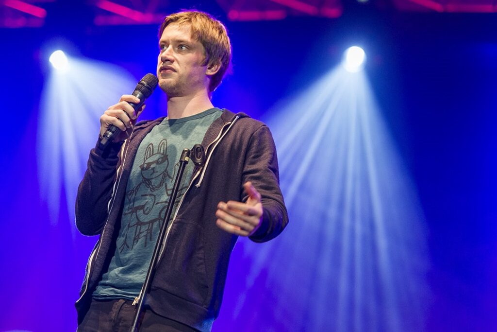 An Insight Into The Facts About Daniel Sloss Net Worth, Age, Wife, Watch, Tour And More