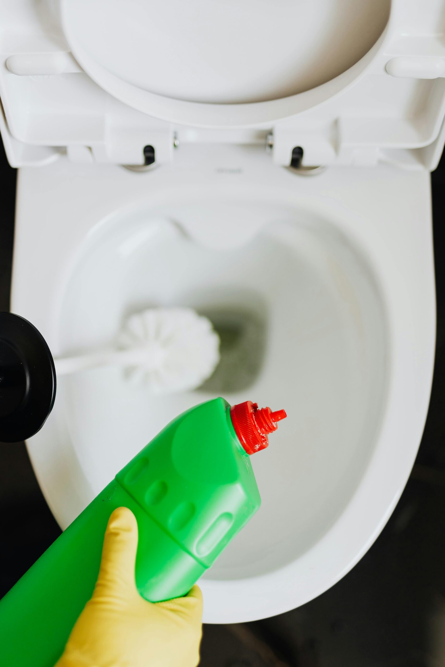 Bathroom Cleaning Guide: Easy Tips for a Sparkling Space