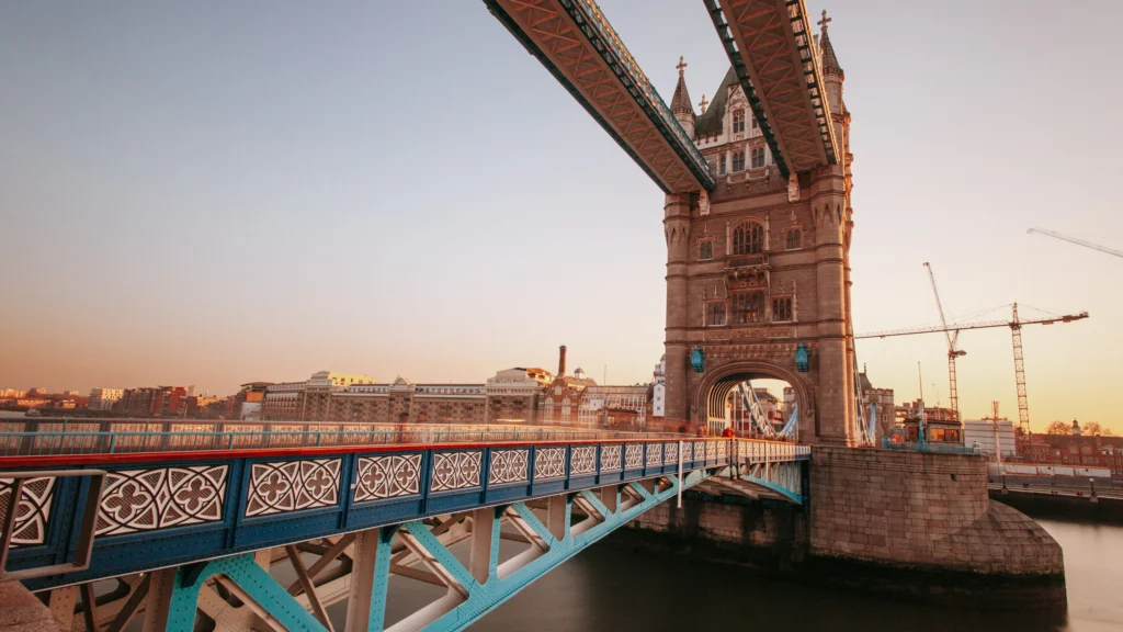 A Guide to Organizing the Perfect Escorted Tour to Canada from the UK